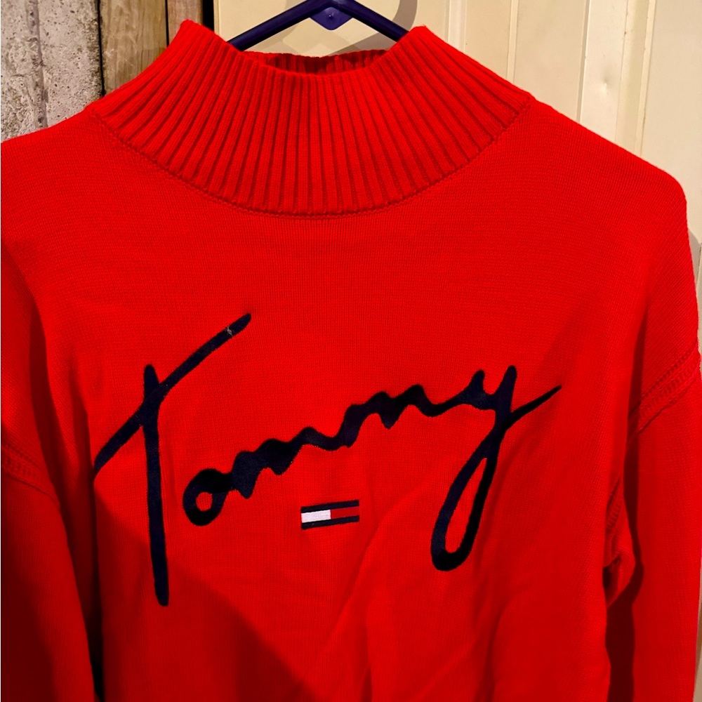 Tommy Hilfiger sweater
